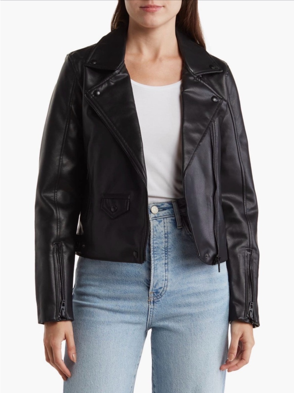 Blanknyc Women's faux Leather Moto Jacket w/ all black accessories